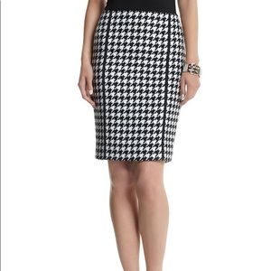 Host Pick! WHBM Classic Houndstooth Skirt